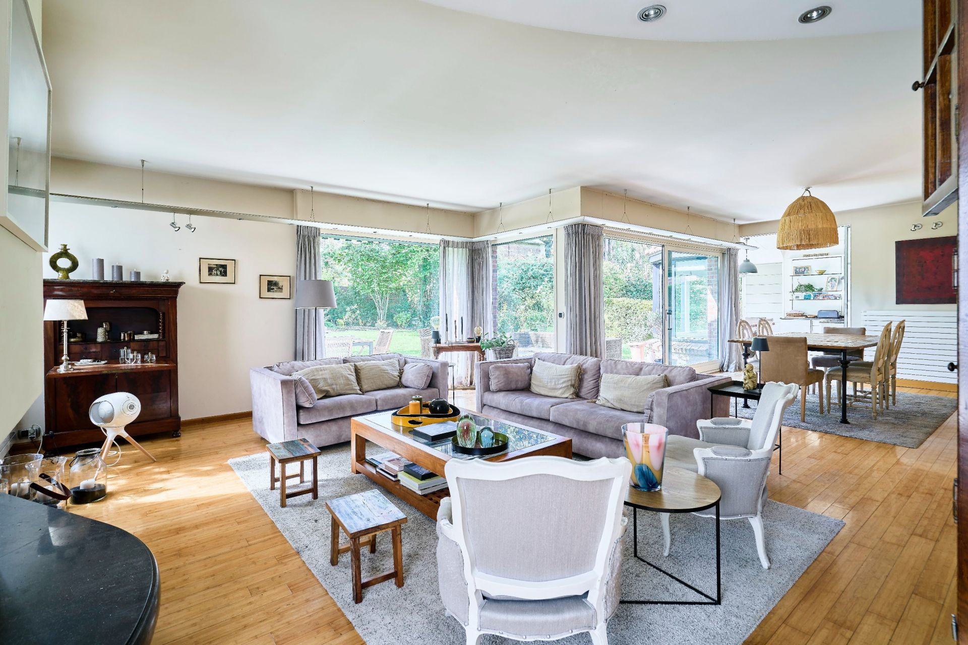 luxury house 9 Rooms for sale on MOUVAUX (59420)