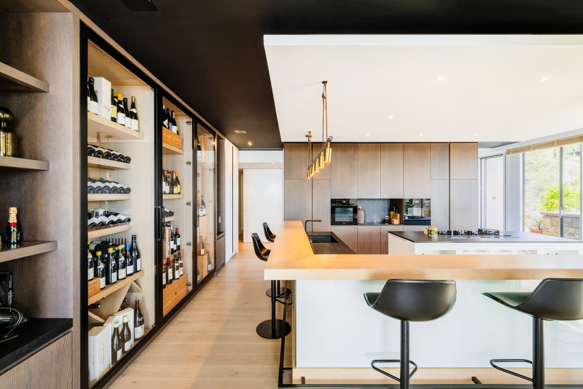 penthouse 6 Rooms for sale on MARSEILLE (13007)