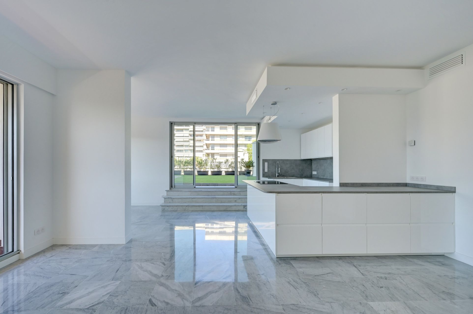 appartement de luxe 3 Pièces en location sur MARSEILLE (13008)