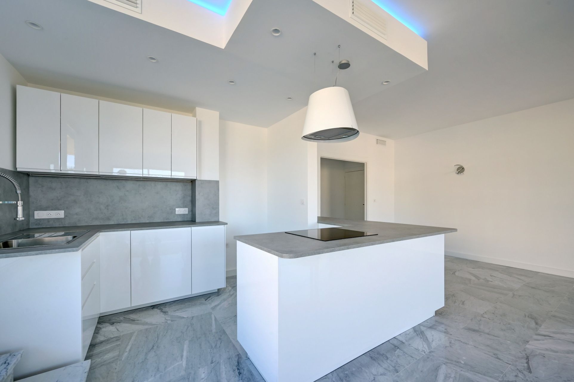 appartement de luxe 3 Pièces en location sur MARSEILLE (13008)