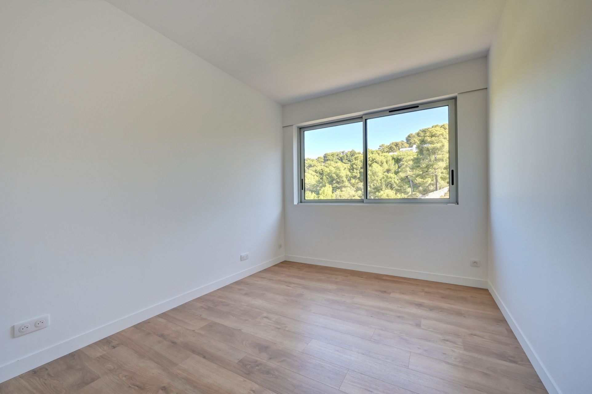 appartement de luxe 3 Pièces en location sur MARSEILLE (13008)