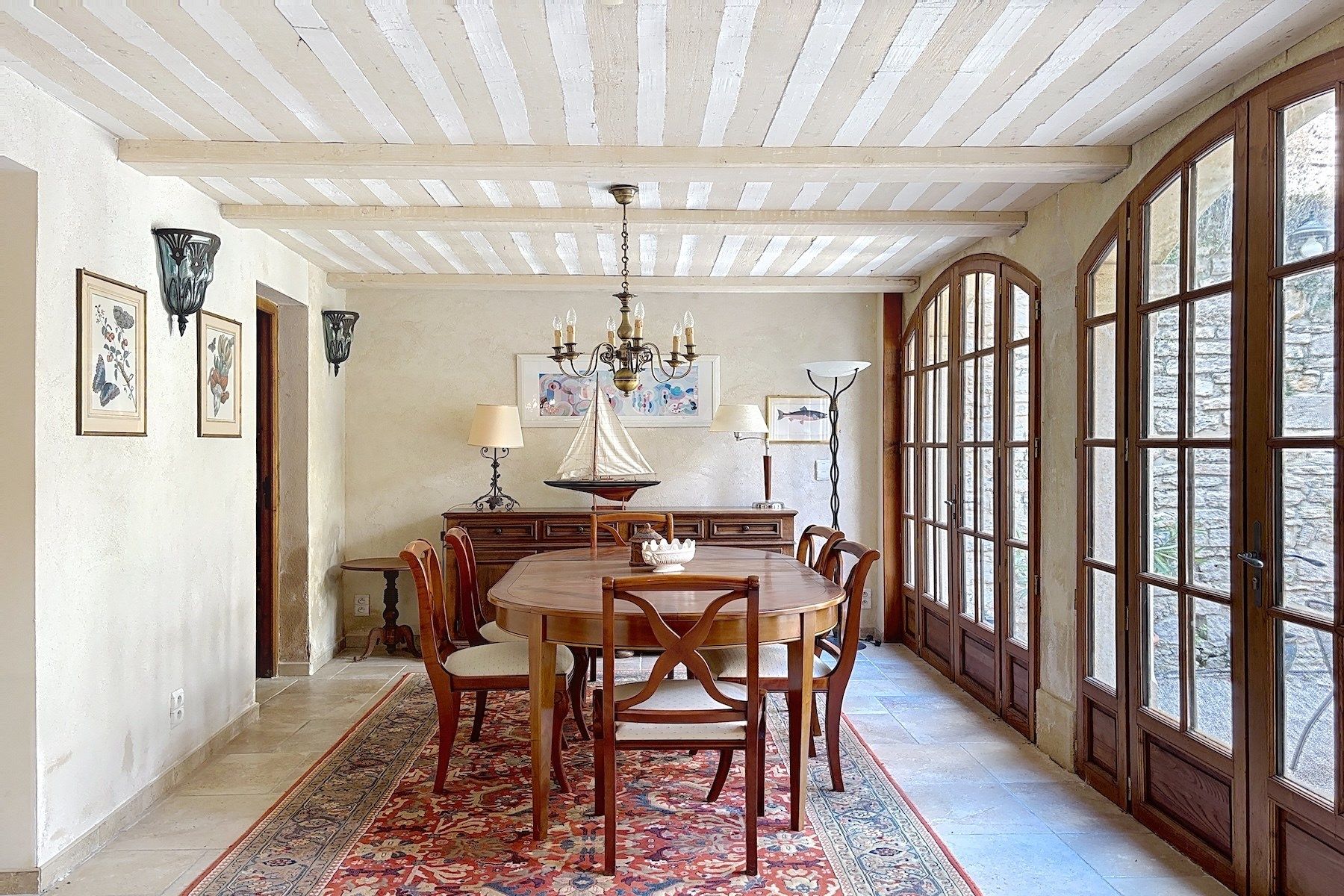 luxury house 8 Rooms for sale on BARJAC (30430)