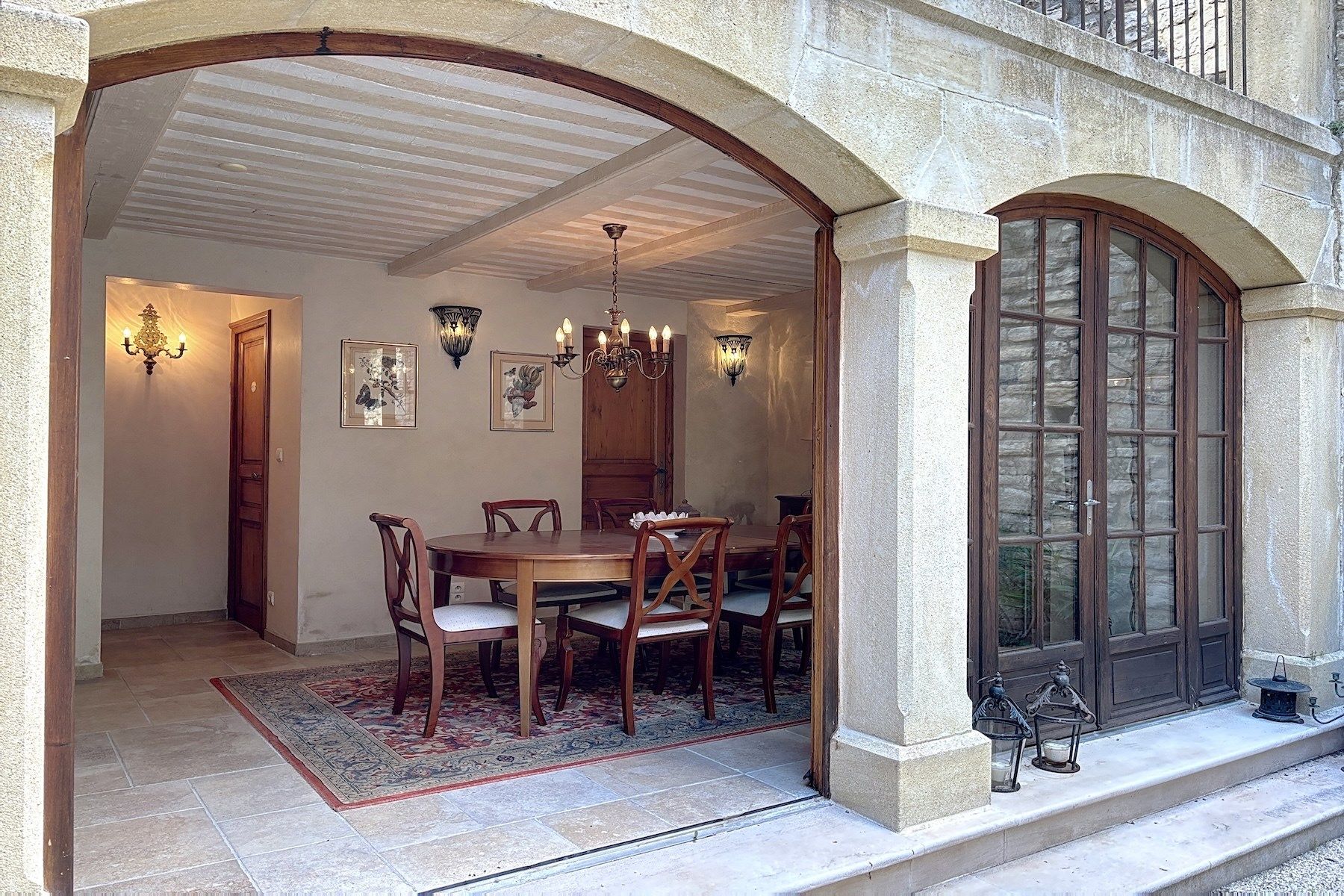 luxury house 8 Rooms for sale on BARJAC (30430)