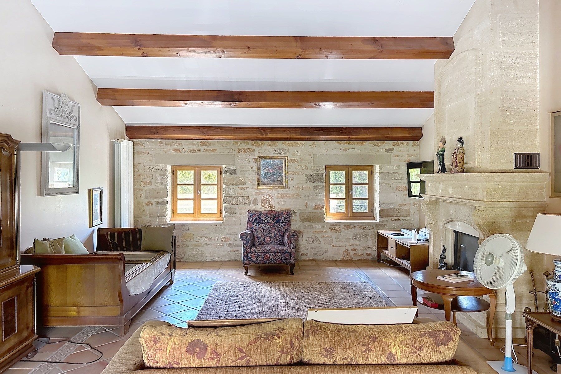 luxury house 8 Rooms for sale on BARJAC (30430)