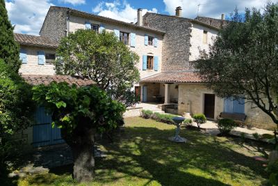 Sale Luxury house Barjac 8 Rooms 233 m²