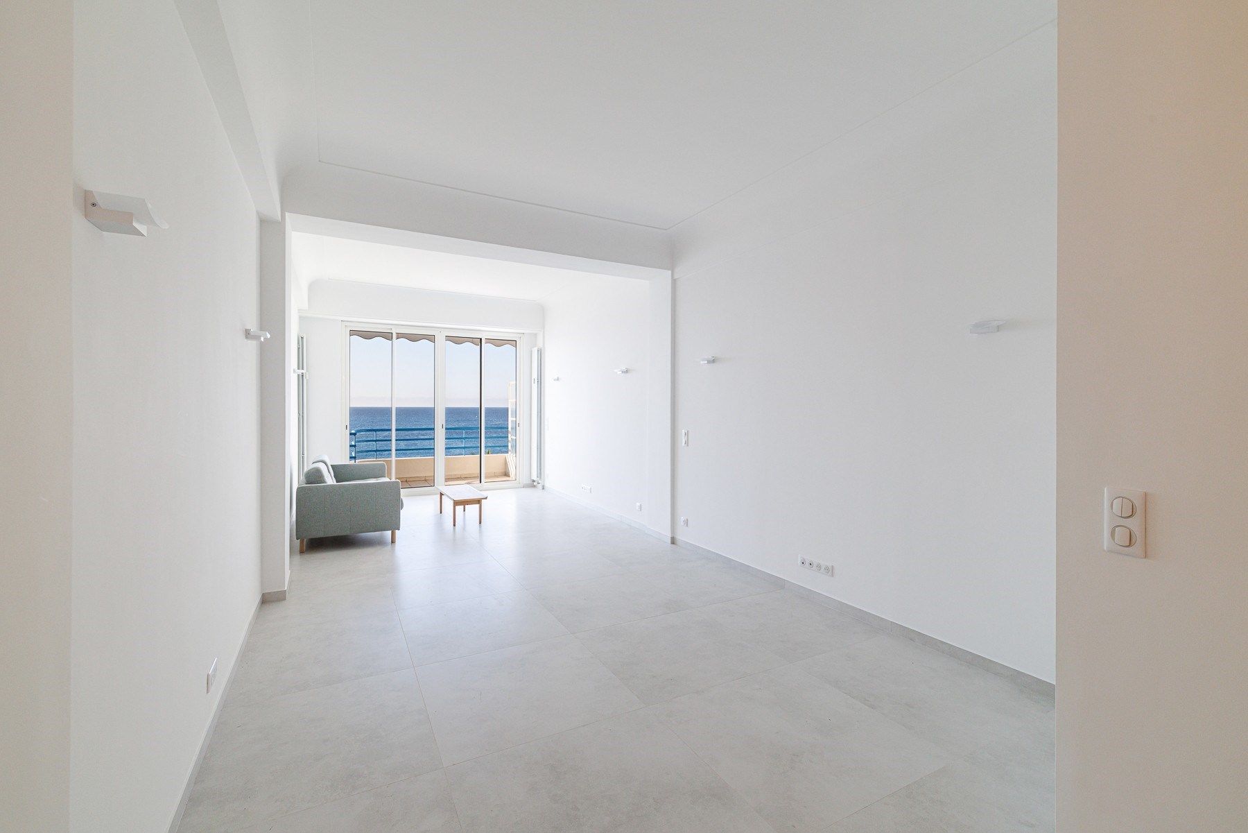 luxury apartment 3 Rooms for sale on NICE (06000)