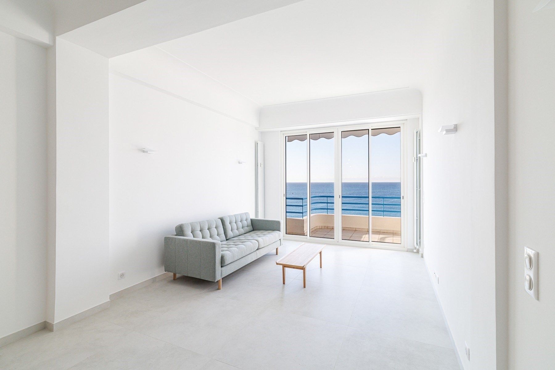 luxury apartment 3 Rooms for sale on NICE (06000)