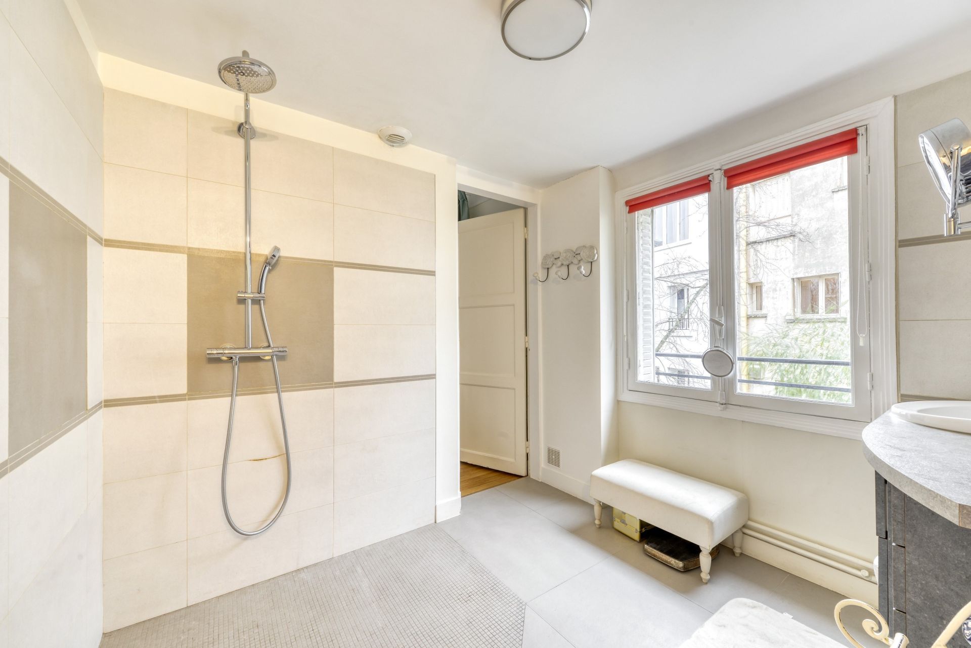 luxury house 9 Rooms for sale on NEUILLY SUR SEINE (92200)