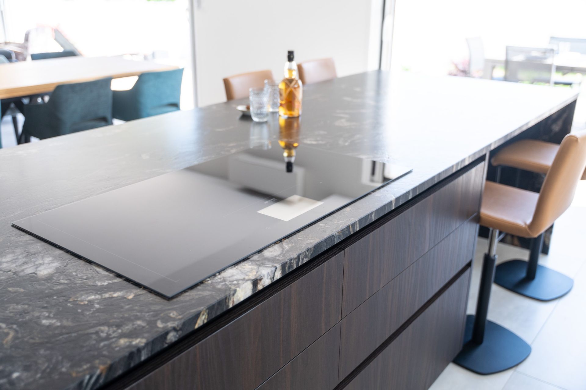 luxury house 6 Rooms for sale on VAUX SUR MER (17640)