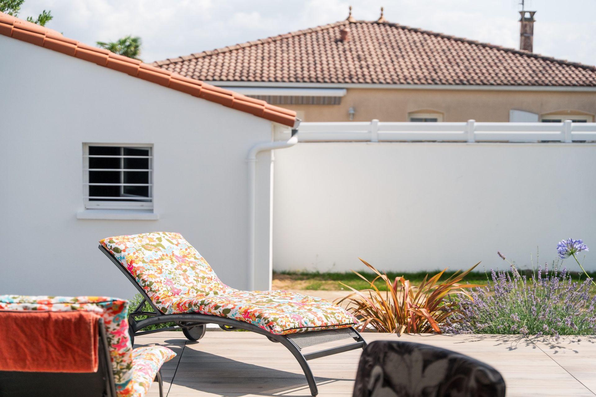 luxury house 6 Rooms for sale on VAUX SUR MER (17640)