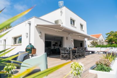 Sale Luxury house Vaux-sur-Mer 6 Rooms 180 m²