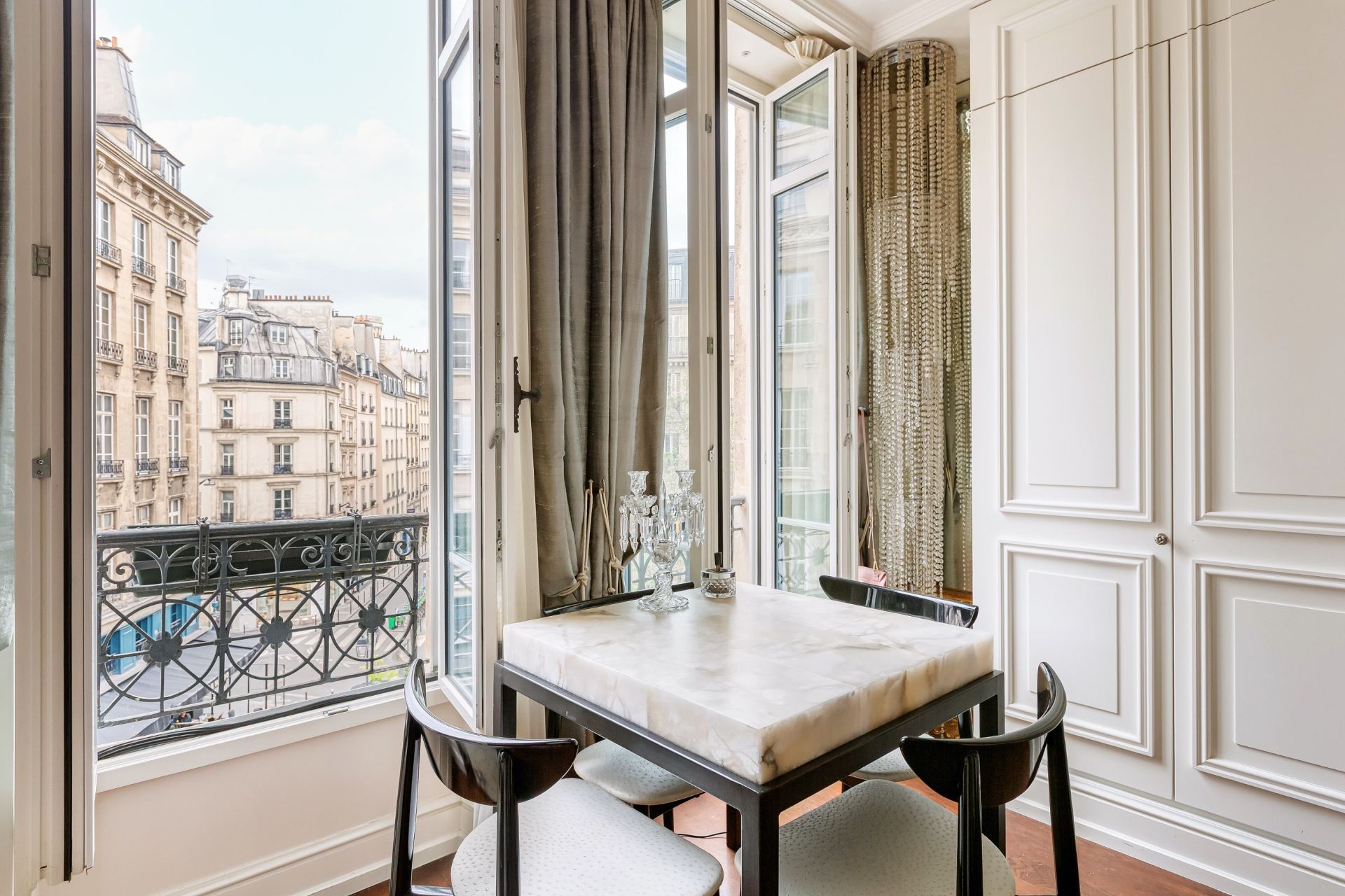 luxury apartment 1 room for sale on PARIS (75006)