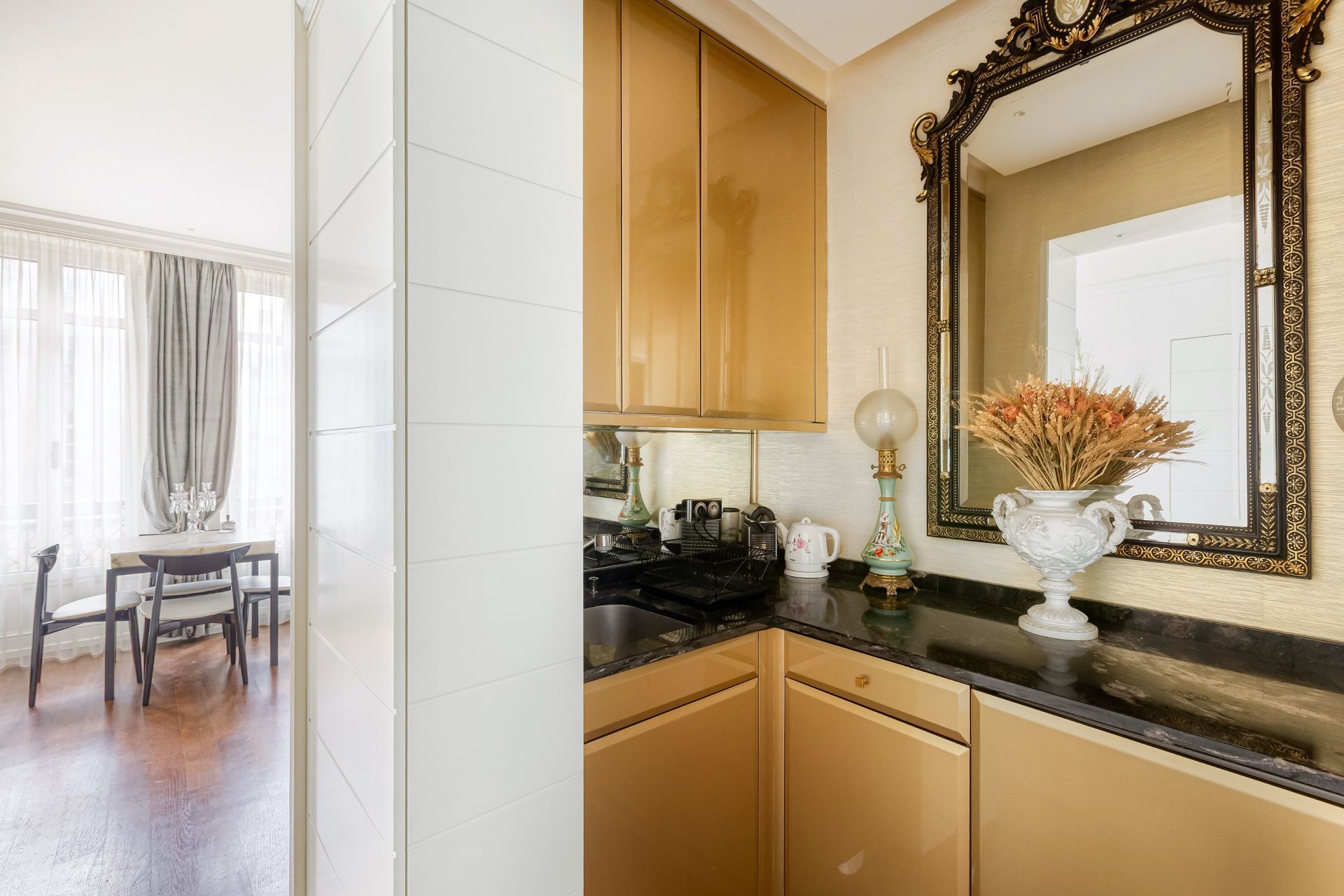 luxury apartment 1 room for sale on PARIS (75006)