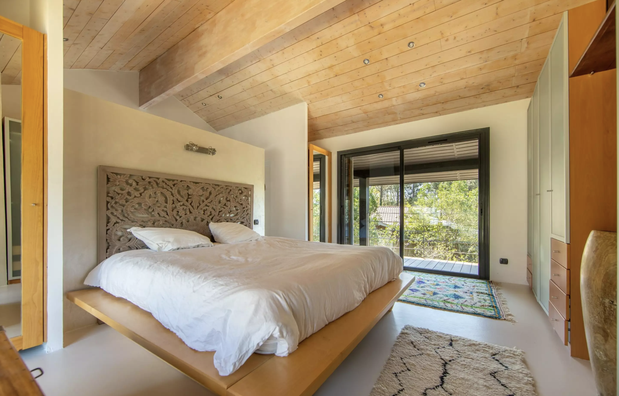 luxury house 7 Rooms for sale on CAP FERRET (33970)