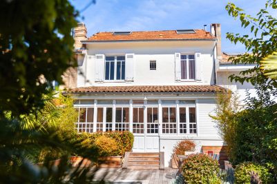 Sale Luxury house Bordeaux 8&nbsp;Rooms 215&nbsp;m²