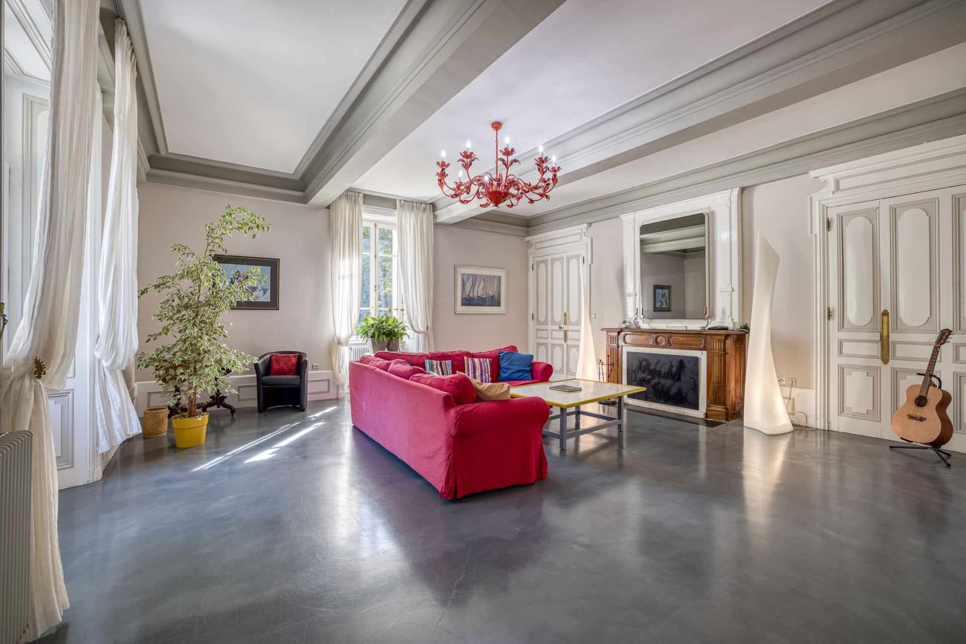 luxury house 15 Rooms for sale on CHANAZ (73310)