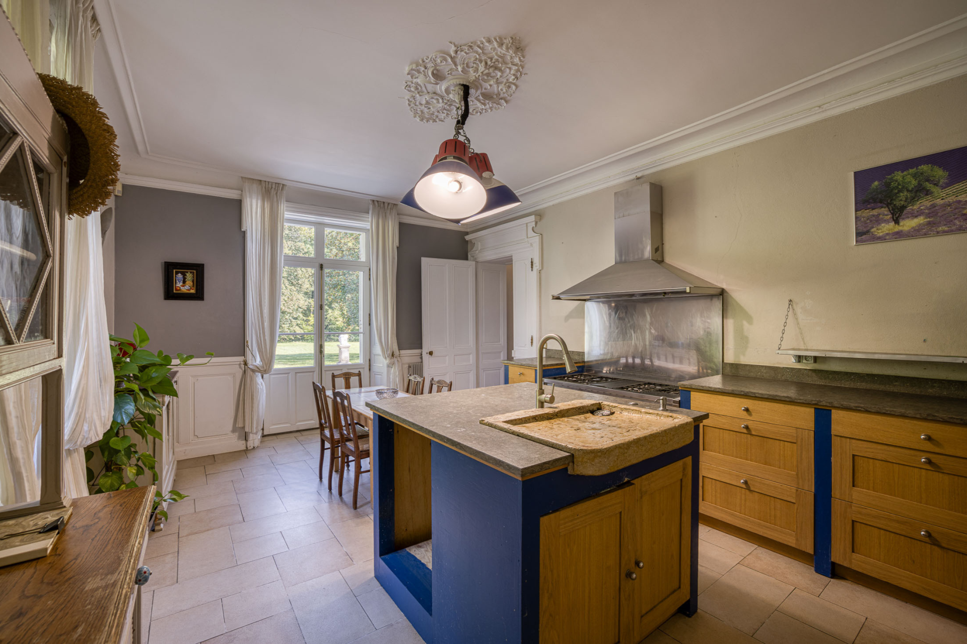 luxury house 15 Rooms for sale on CHANAZ (73310)