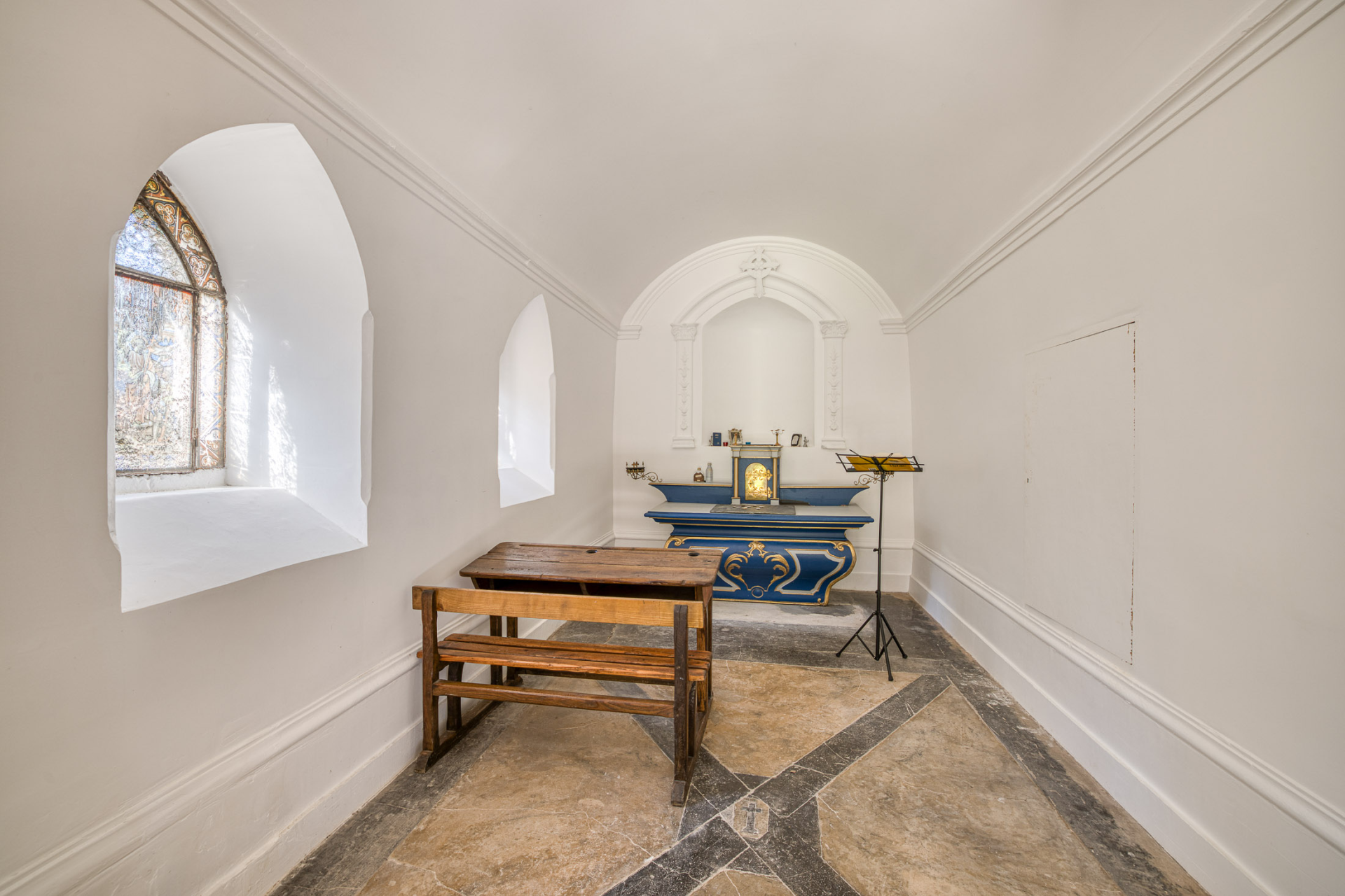 luxury house 15 Rooms for sale on CHANAZ (73310)