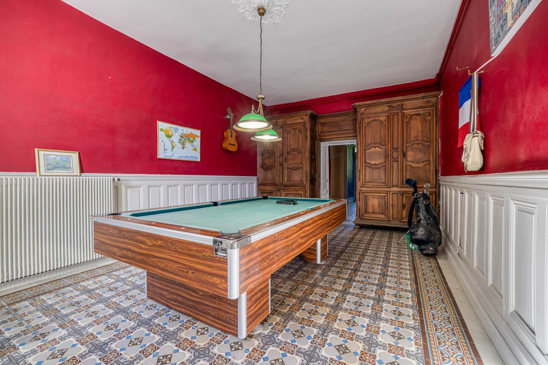 luxury house 15 Rooms for sale on CHANAZ (73310)