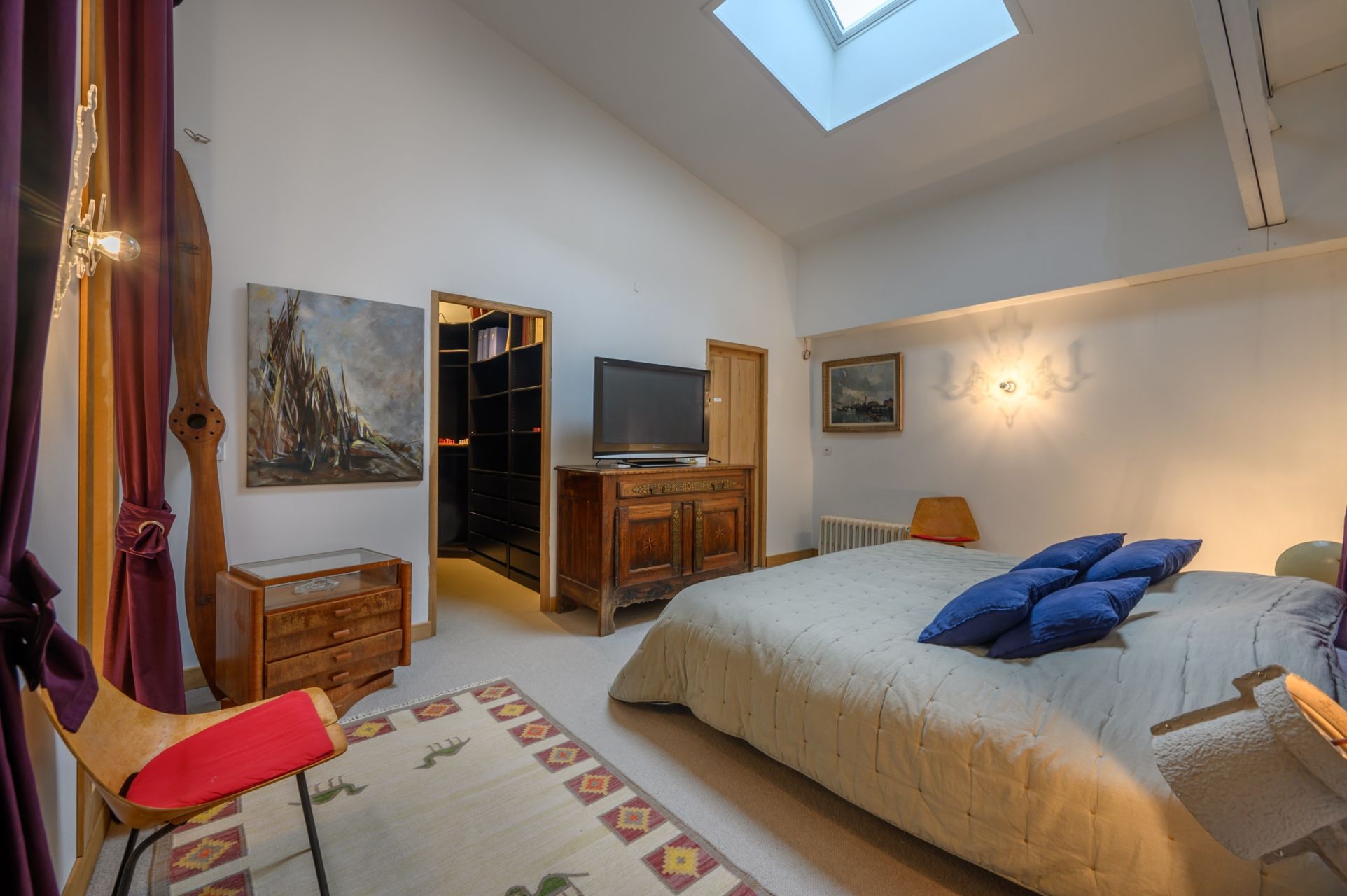 luxury apartment 5 Rooms for sale on VANNES (56000)