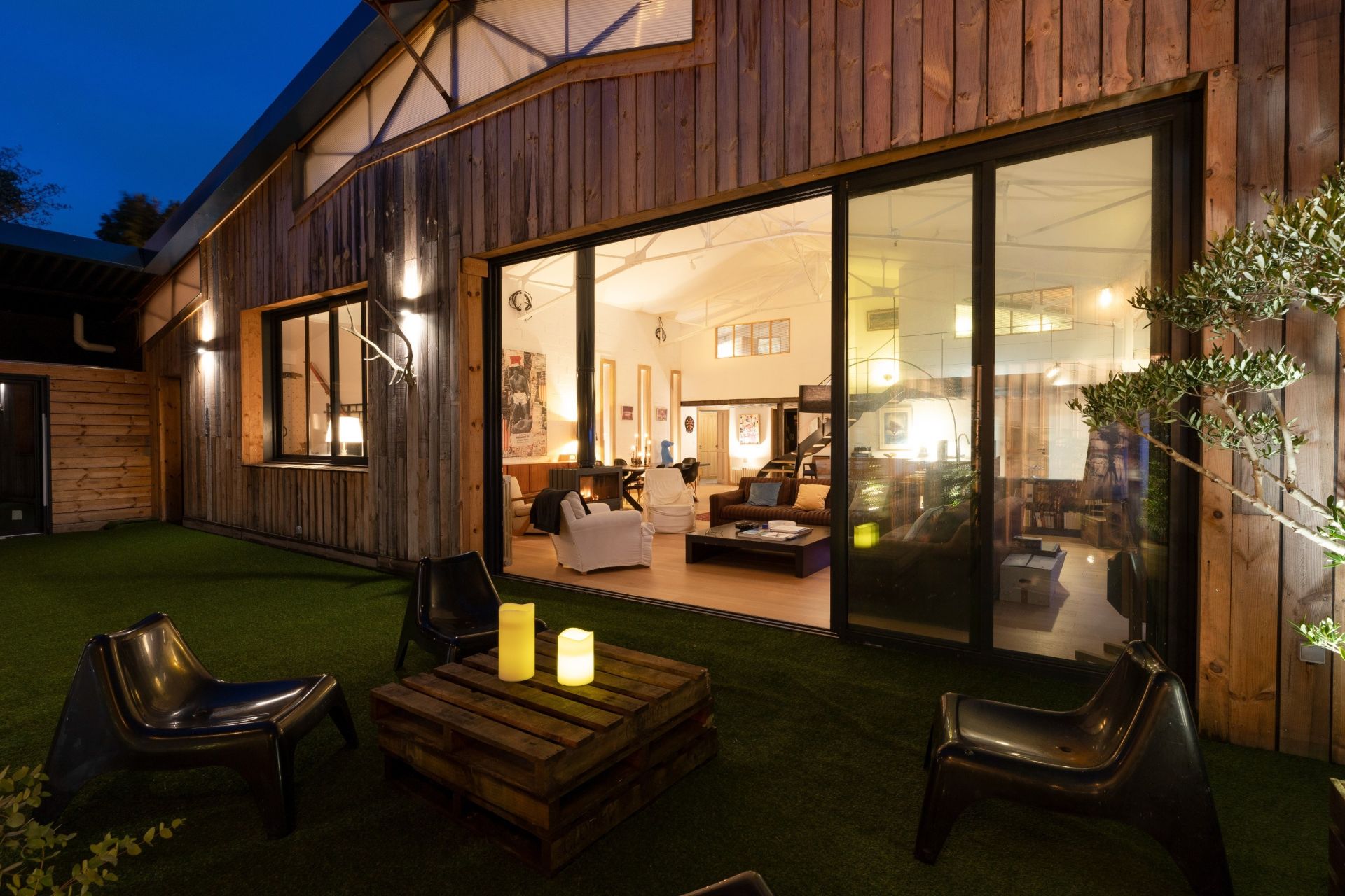 luxury apartment 5 Rooms for sale on VANNES (56000)