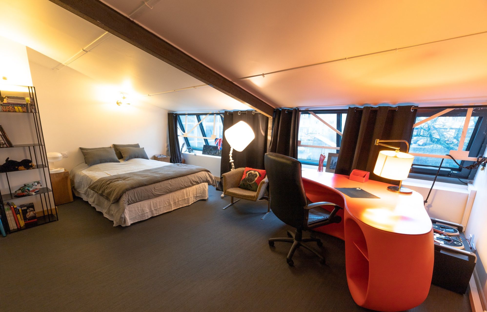 luxury apartment 5 Rooms for sale on VANNES (56000)