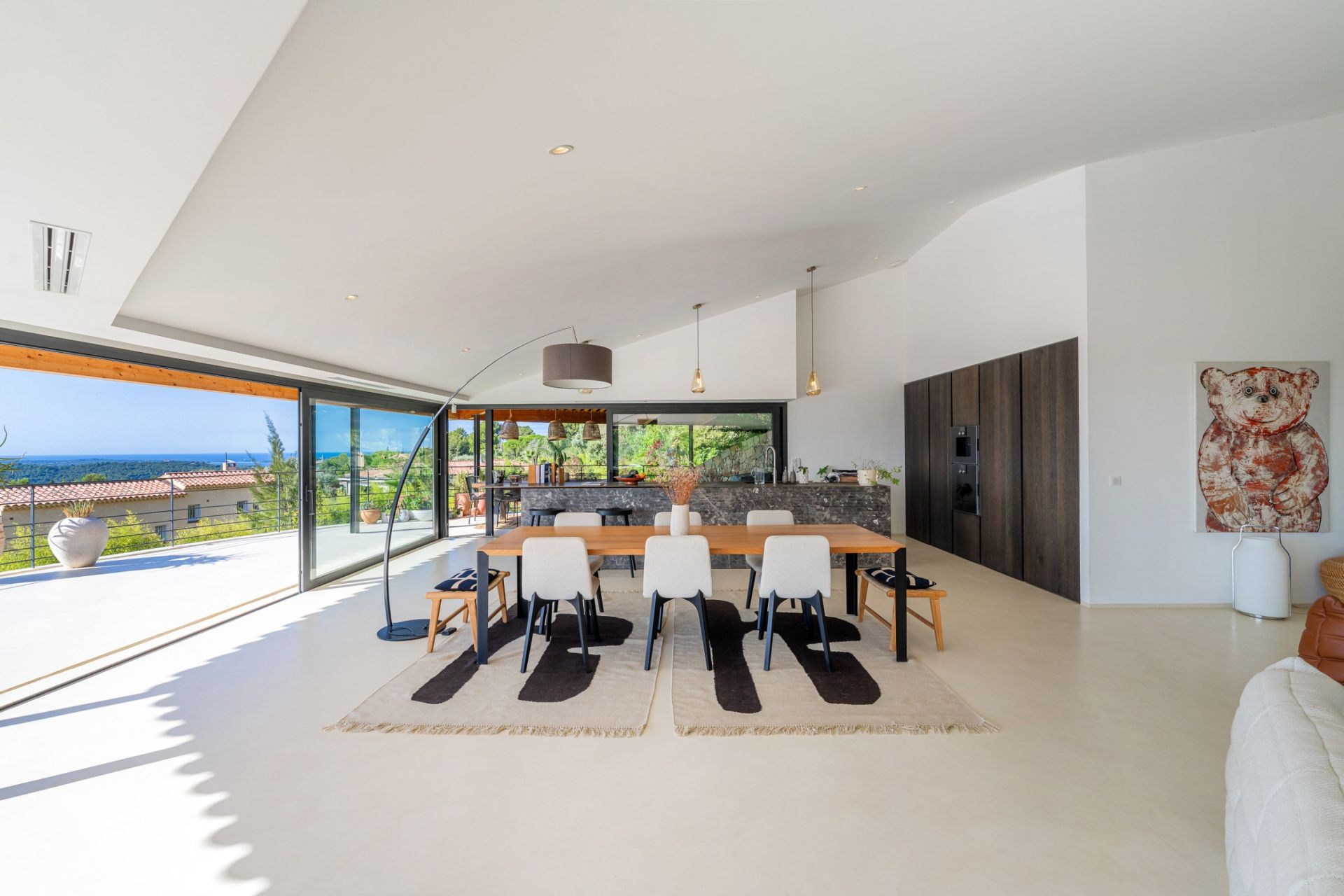 luxury house 6 Rooms for sale on OLLIOULES (83190)