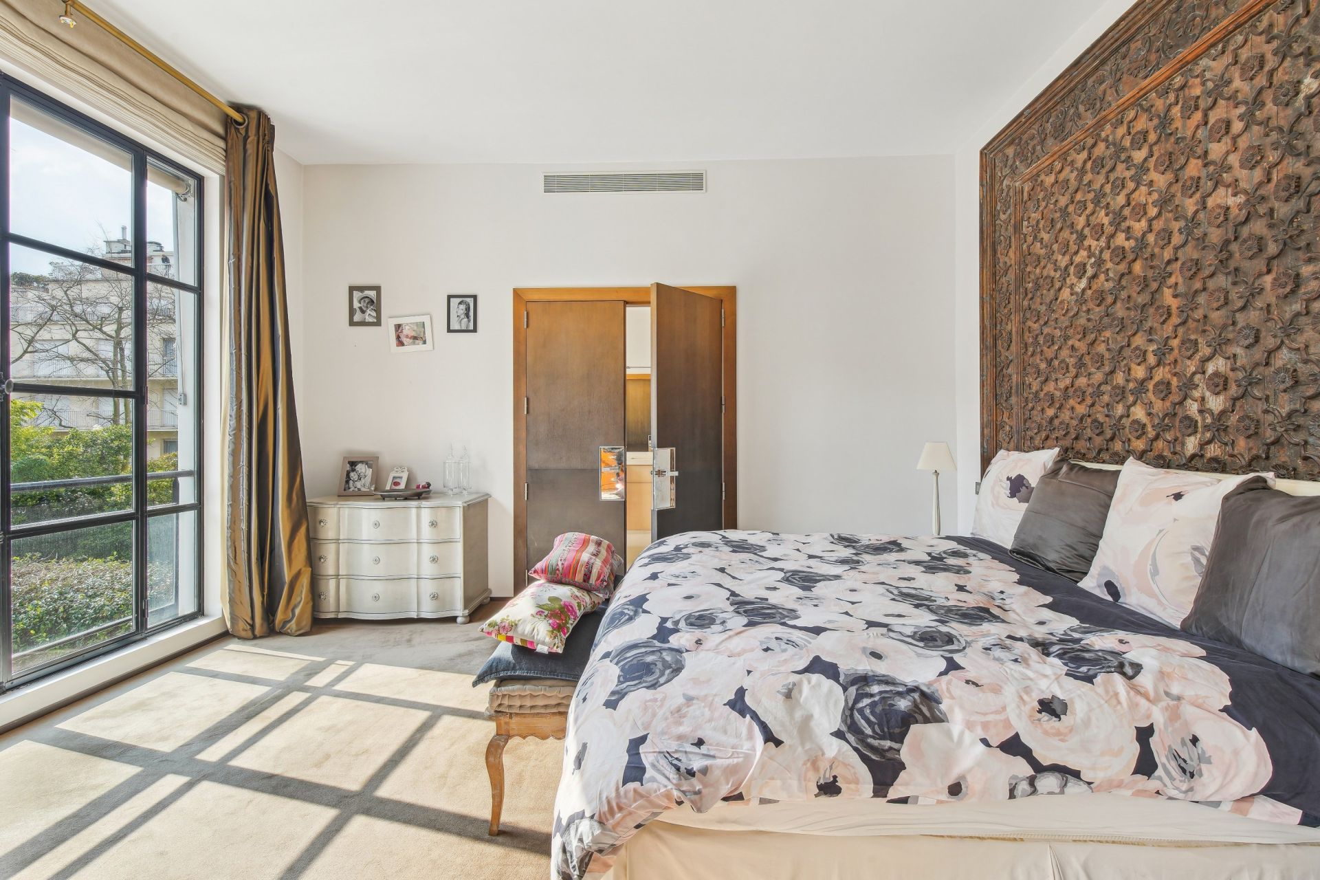 luxury house 10 Rooms for sale on NEUILLY SUR SEINE (92200)