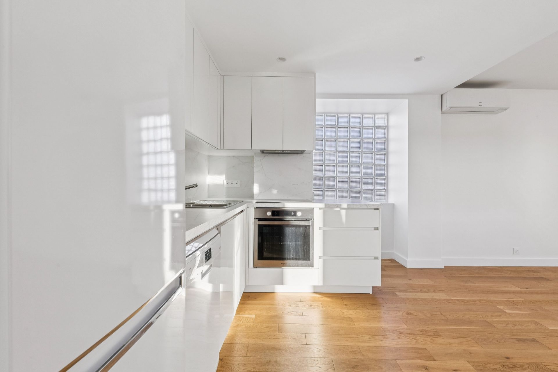 luxury apartment 3 Rooms for sale on PARIS (75001)