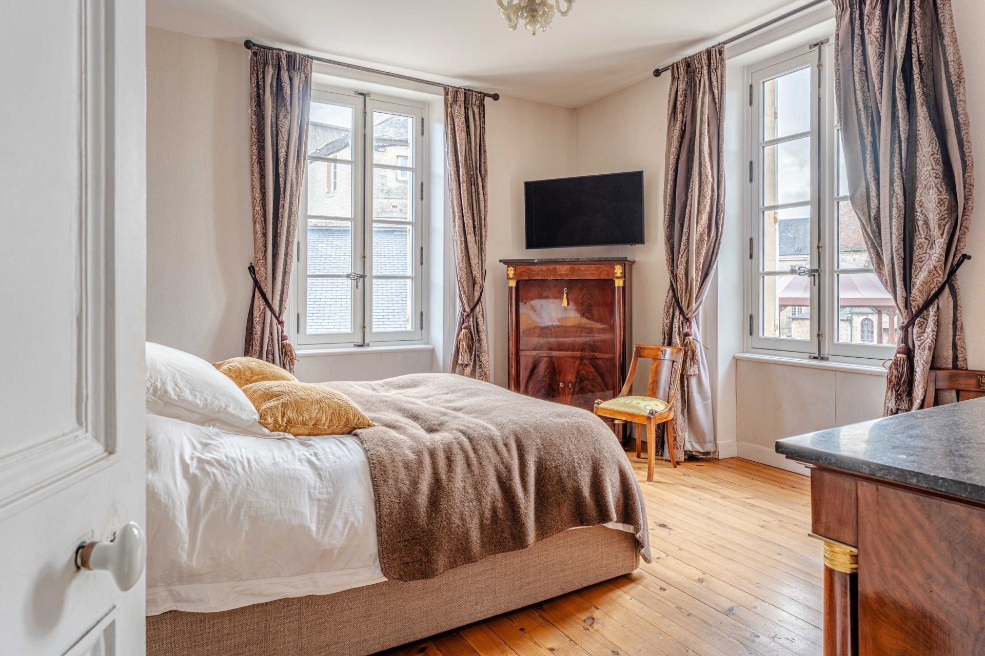 maison de luxe 12 Pièces en vente sur CREULLY (14480)
