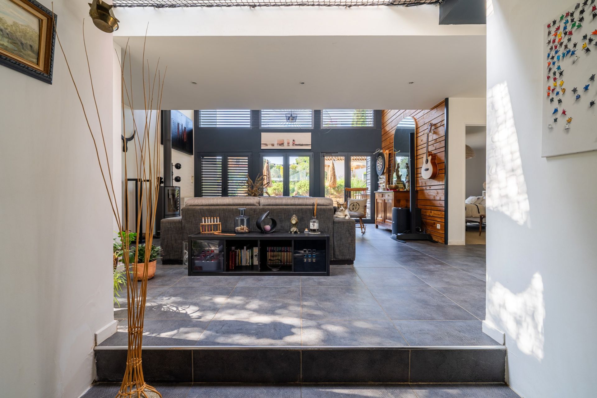 luxury house 7 Rooms for sale on VENTABREN (13122)