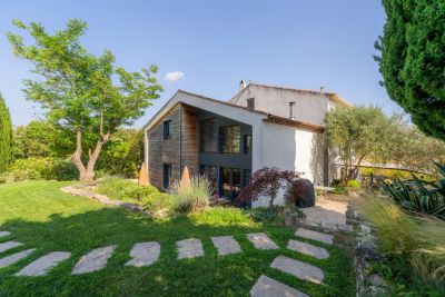 Sale Luxury house Ventabren 7 Rooms 247 m²