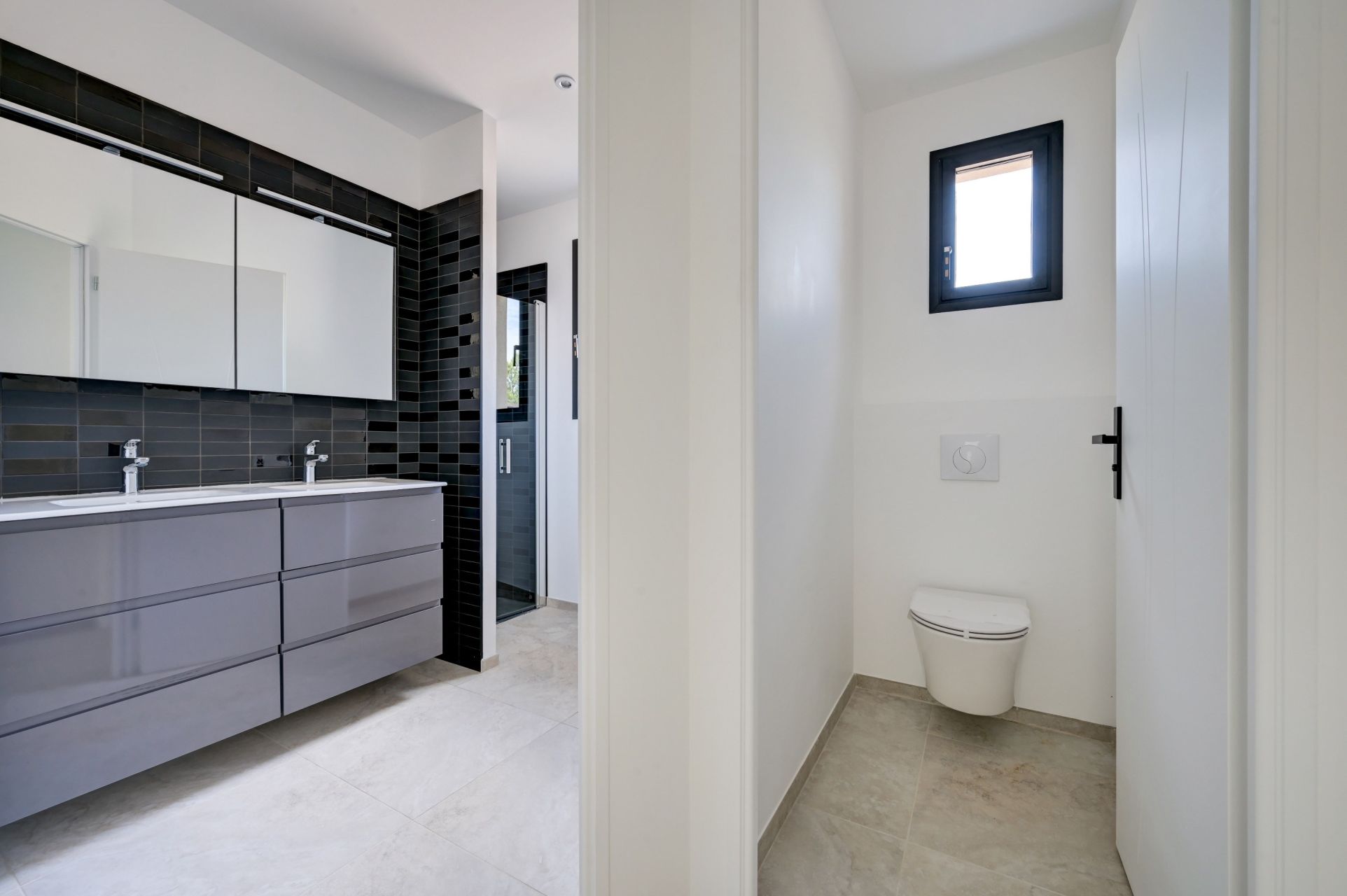 luxury house 7 Rooms for rent on AIX EN PROVENCE (13100)