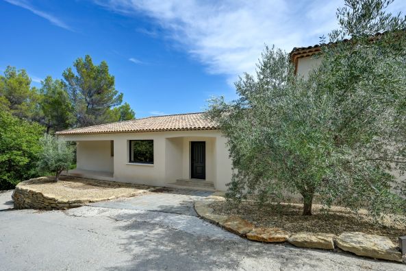 Location Maison de luxe Aix-en-Provence 7 Pièces 244 m²