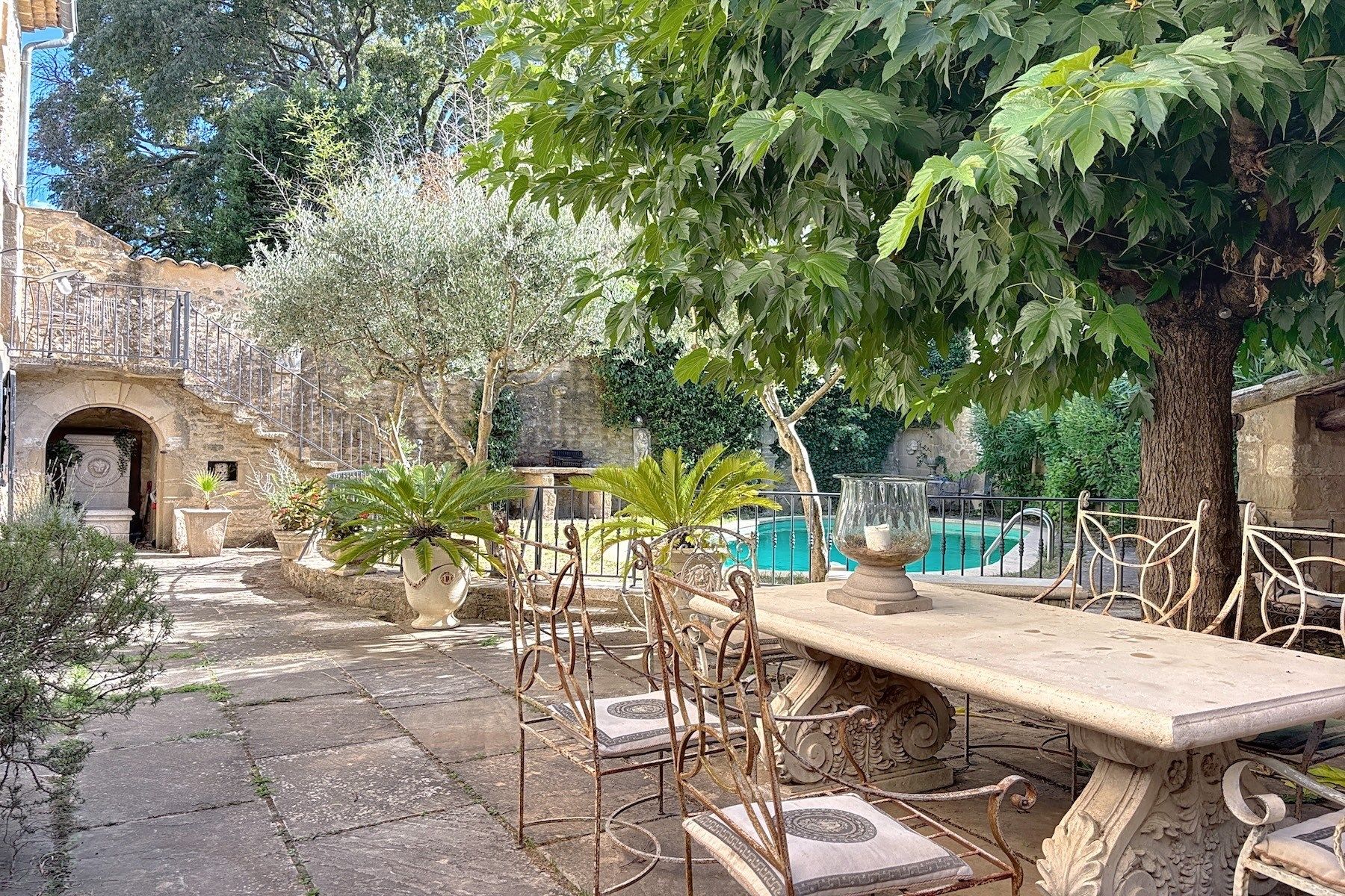 maison de luxe 12 Pièces en vente sur UZES (30700)