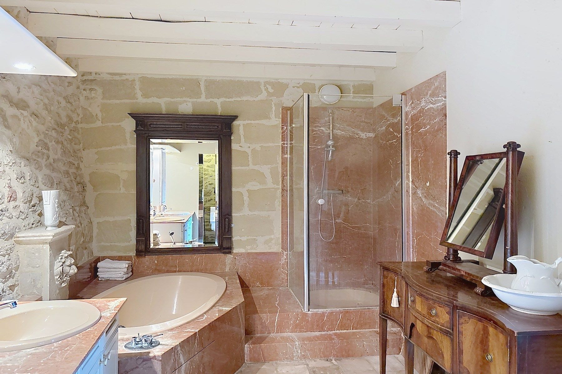 maison de luxe 12 Pièces en vente sur UZES (30700)