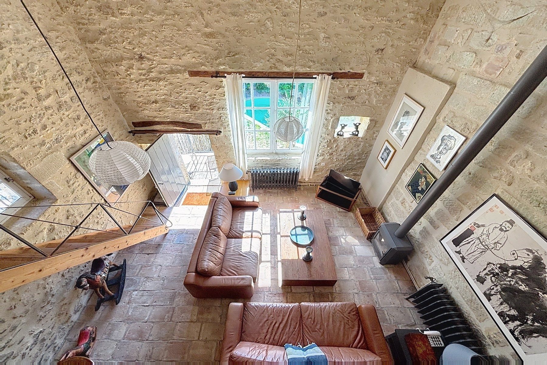 luxury house 12 Rooms for sale on UZES (30700)