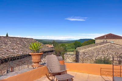 Vente Maison de luxe Uzès 5 Pièces 239 m²