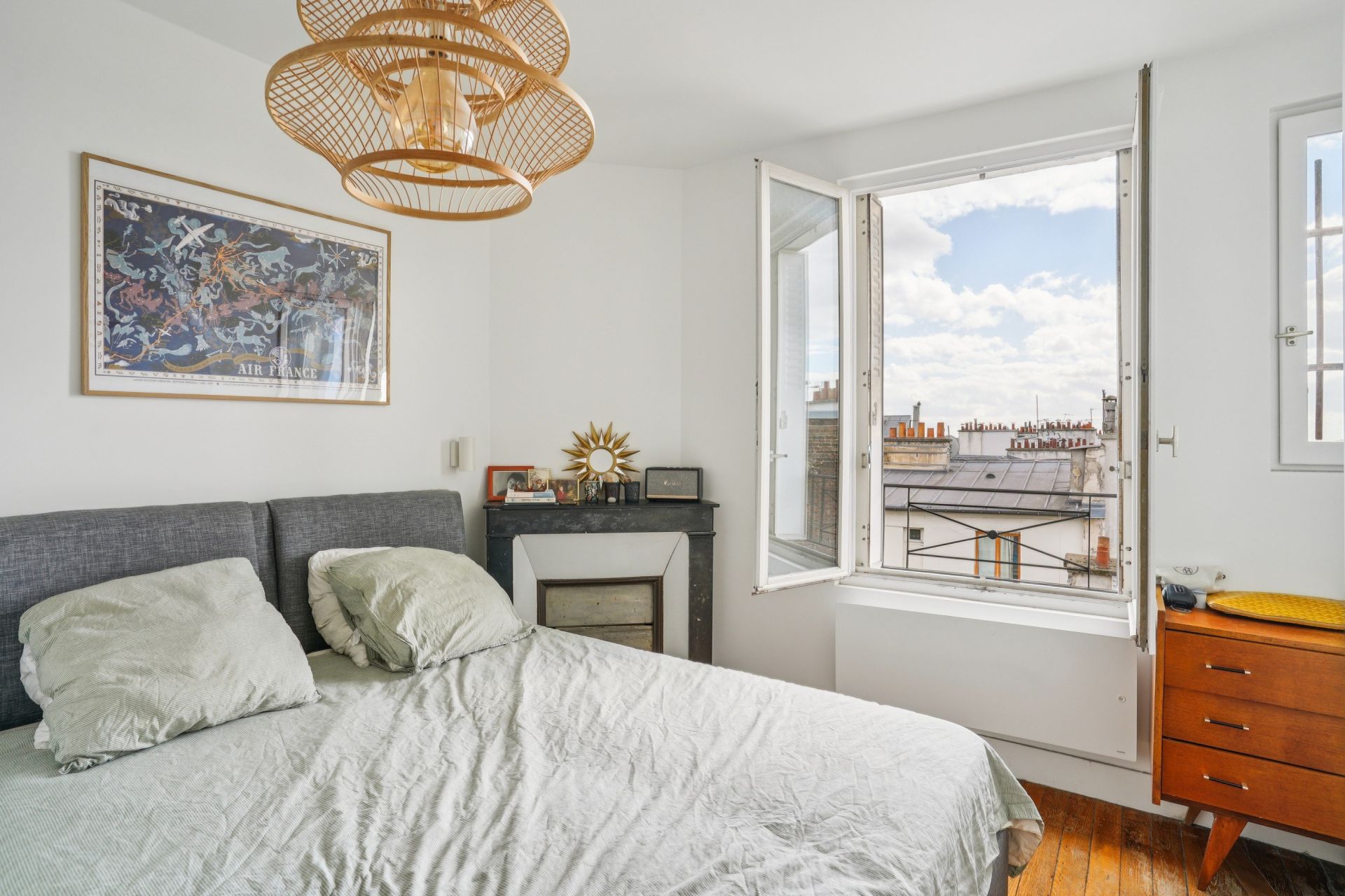 luxury apartment 3 Rooms for sale on PARIS (75018)