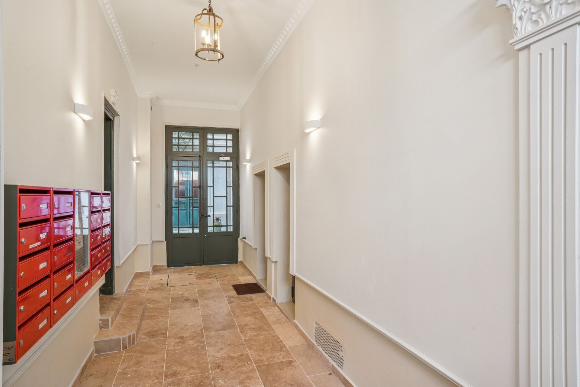 luxury apartment 3 Rooms for sale on PARIS (75018)