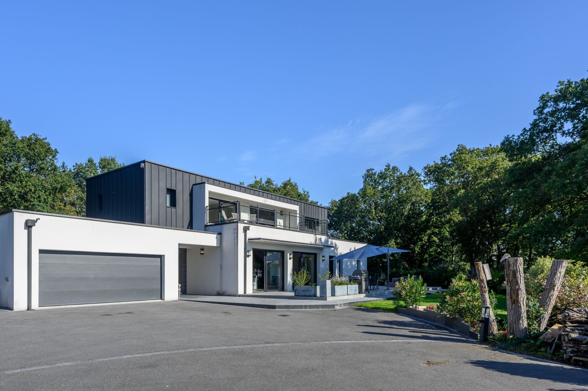 luxury house 9 Rooms for sale on LA BAULE (44500)