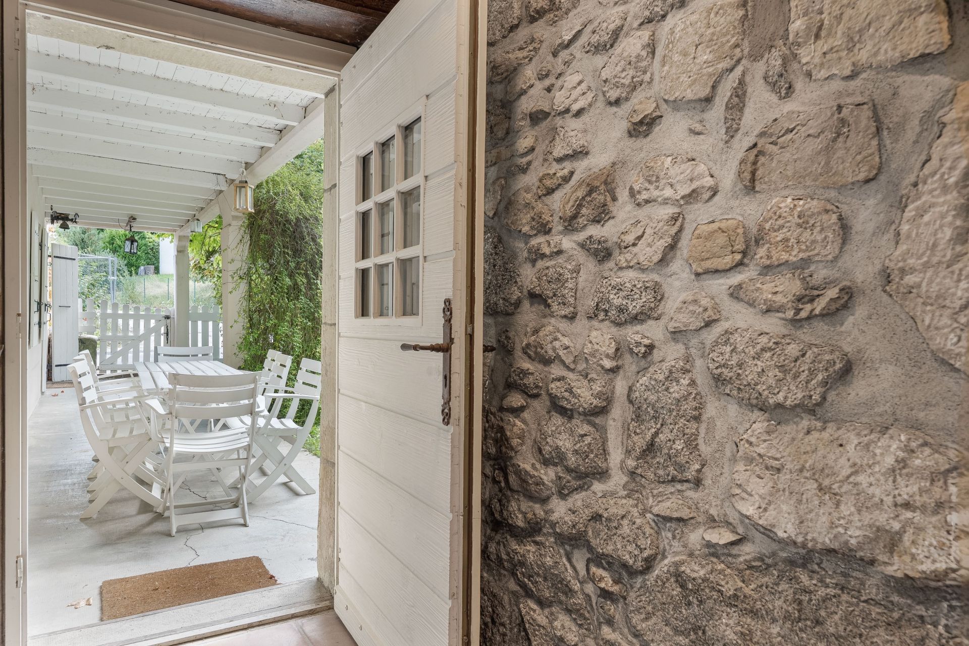luxury house 6 Rooms for sale on ARCHAMPS (74160)