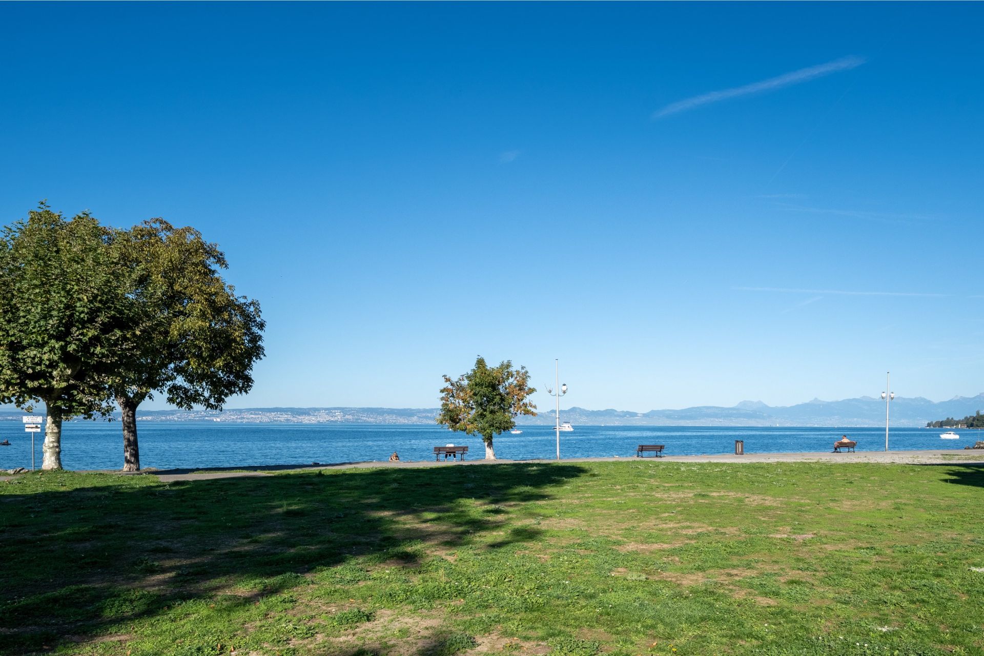 luxury apartment 4 Rooms for sale on AMPHION LES BAINS (74500)