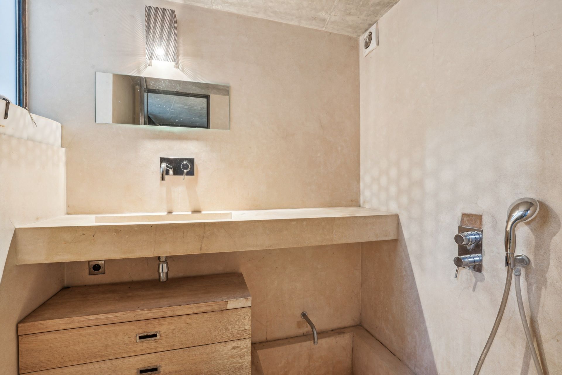 luxury house 9 Rooms for sale on MEUDON (92190)