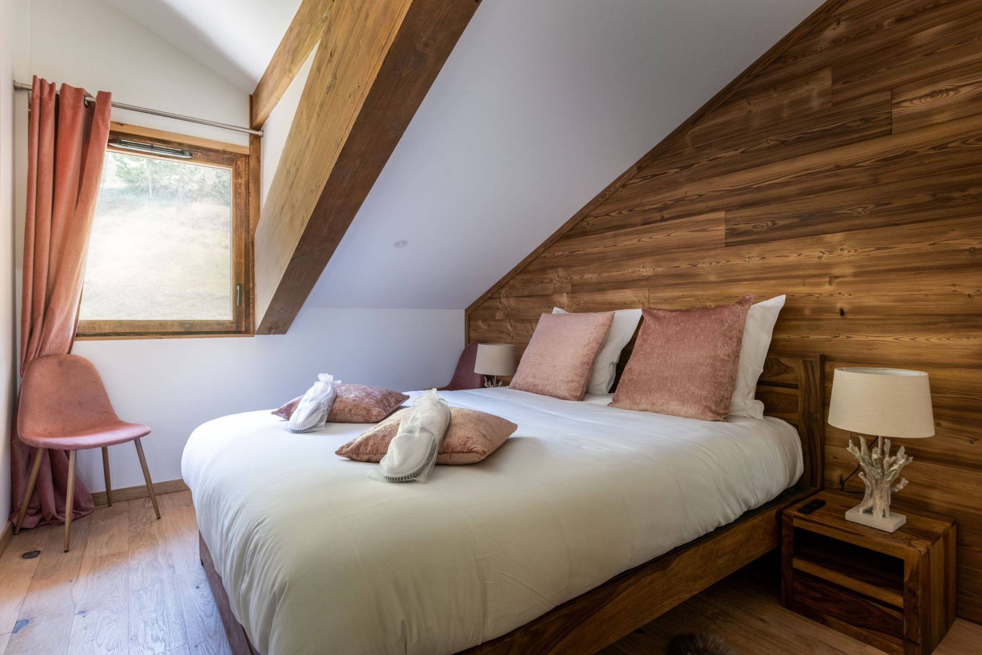 luxury apartment 6 Rooms for seasonal rent on COURCHEVEL MORIOND (73120)