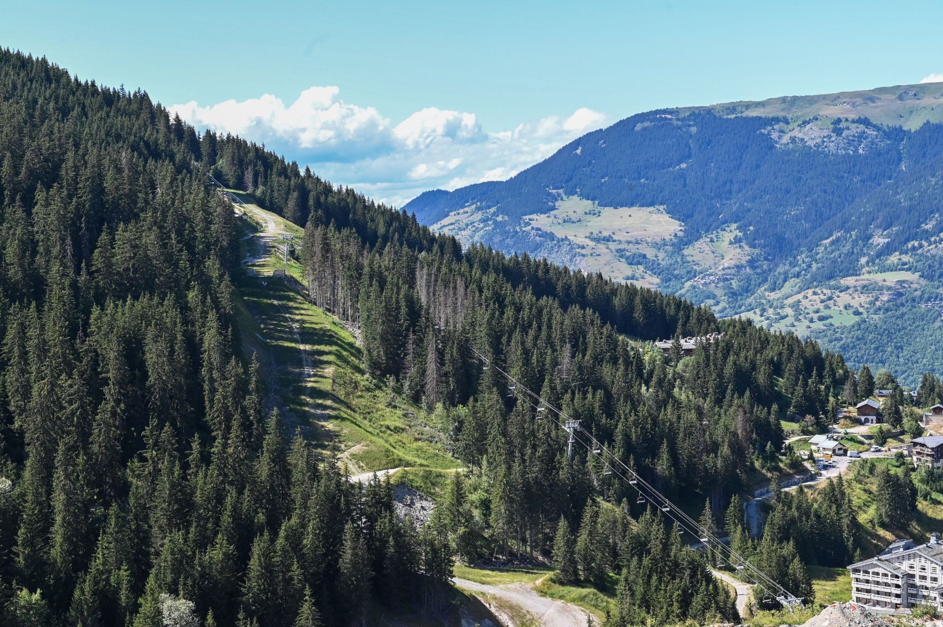 luxury apartment 6 Rooms for seasonal rent on COURCHEVEL MORIOND (73120)