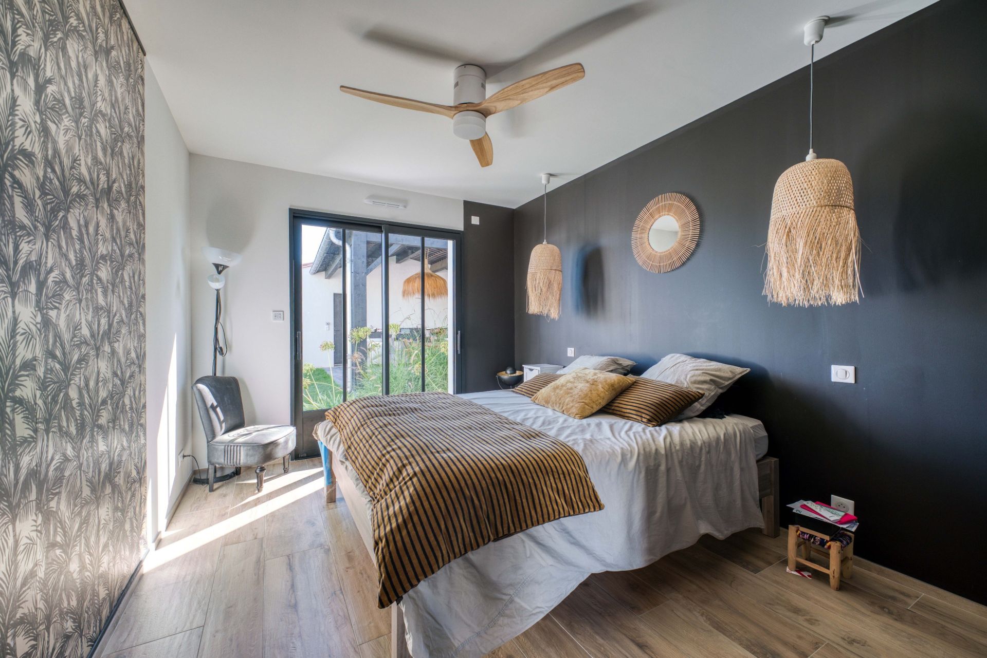 luxury house 8 Rooms for sale on LE BOIS PLAGE EN RE (17580)