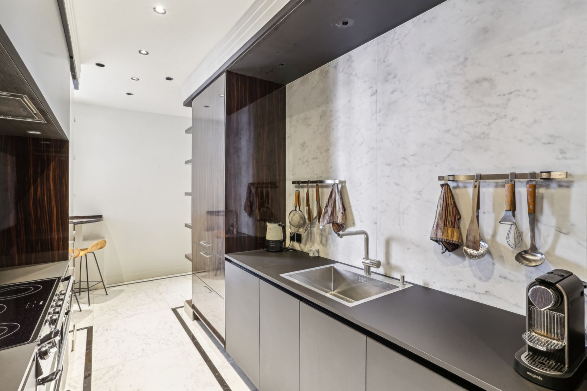 luxury apartment 5 Rooms for sale on PARIS (75006)