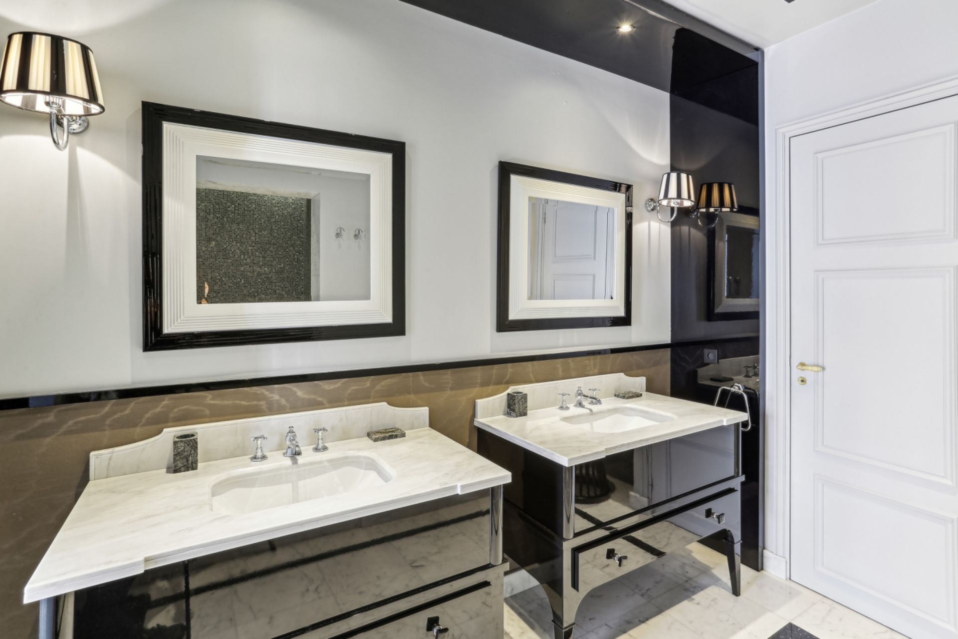 luxury apartment 5 Rooms for sale on PARIS (75006)