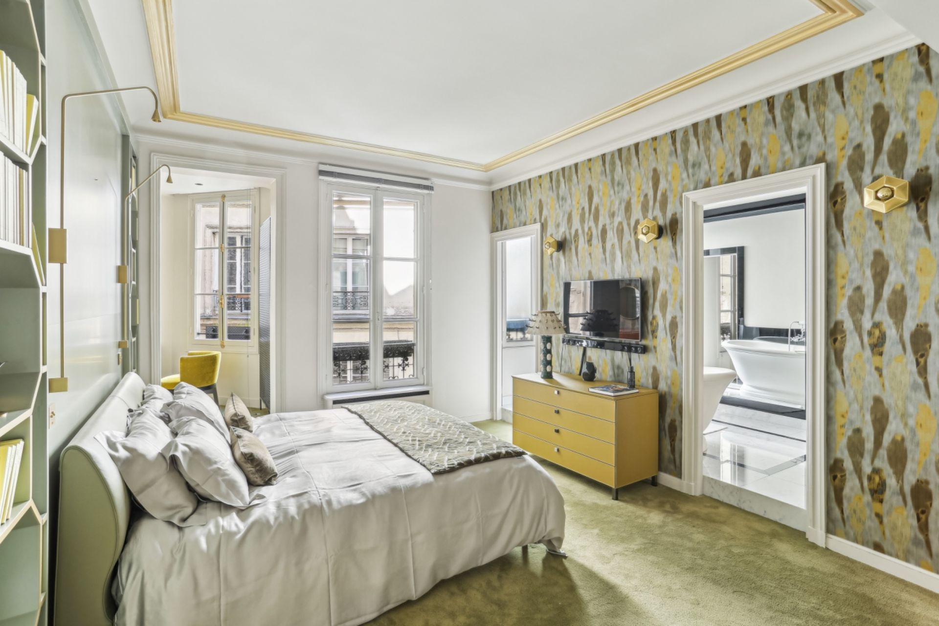 luxury apartment 5 Rooms for sale on PARIS (75006)